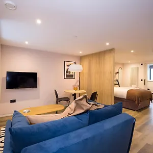 Appartamento Charming Near Holyrood Park & Calton Hill, Edimburgo